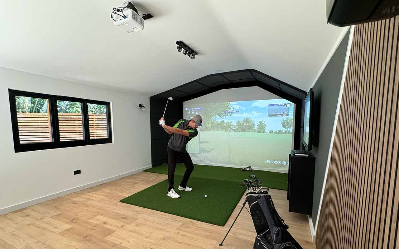 Play Golf At Your Leisure