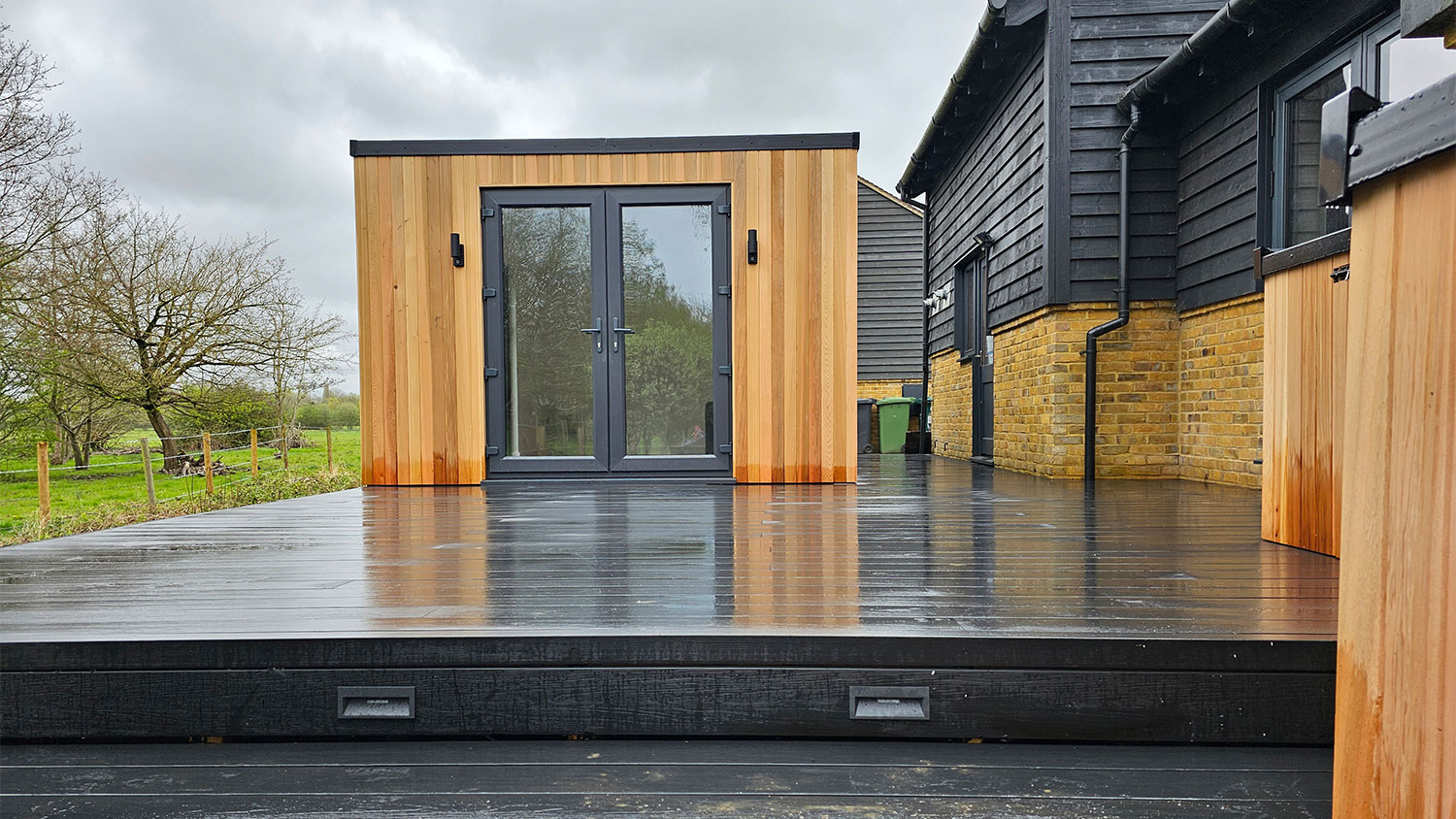 Garden Room with Decking & Lean To Shed