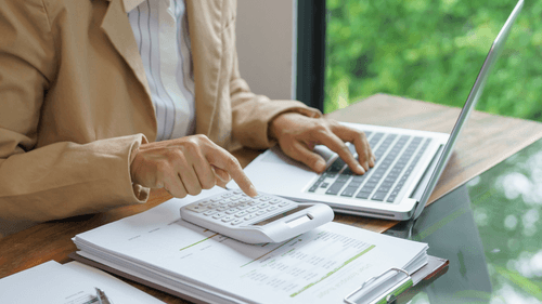 Comment réduire les coûts cachés de son parc informatique ?