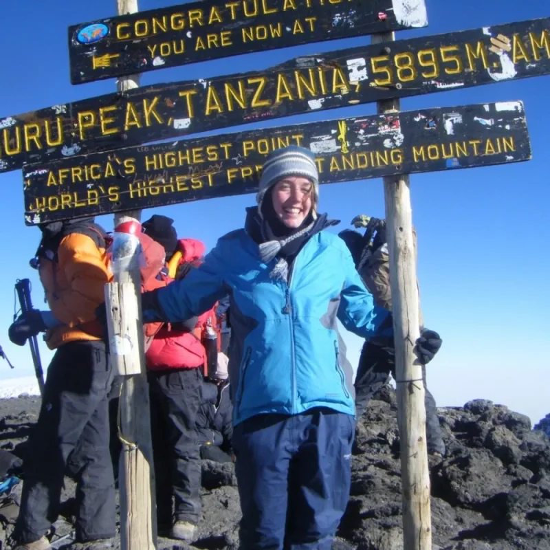 xkilimanjaro_summit_4_2_1_2_1-e1674817208346-1000x1000.jpg.pagespeed.ic.0CktUtgc1A