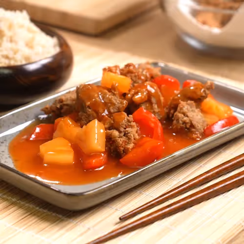 Knusprige Tofu-Nuggets mit Paprika und Ananas – süss-sauer