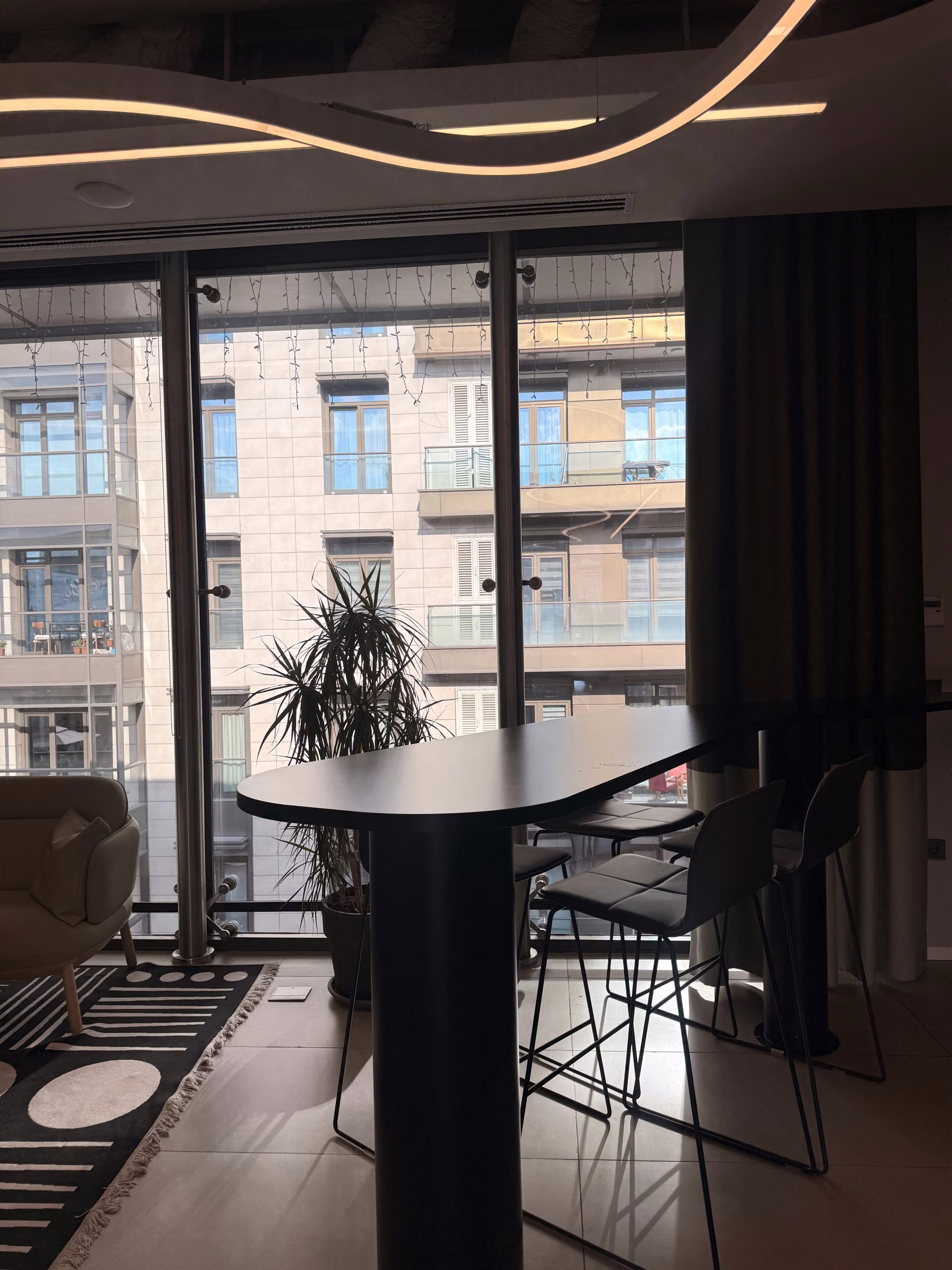 Agency evaluation and strategy meeting area at the FL PR Istanbul office