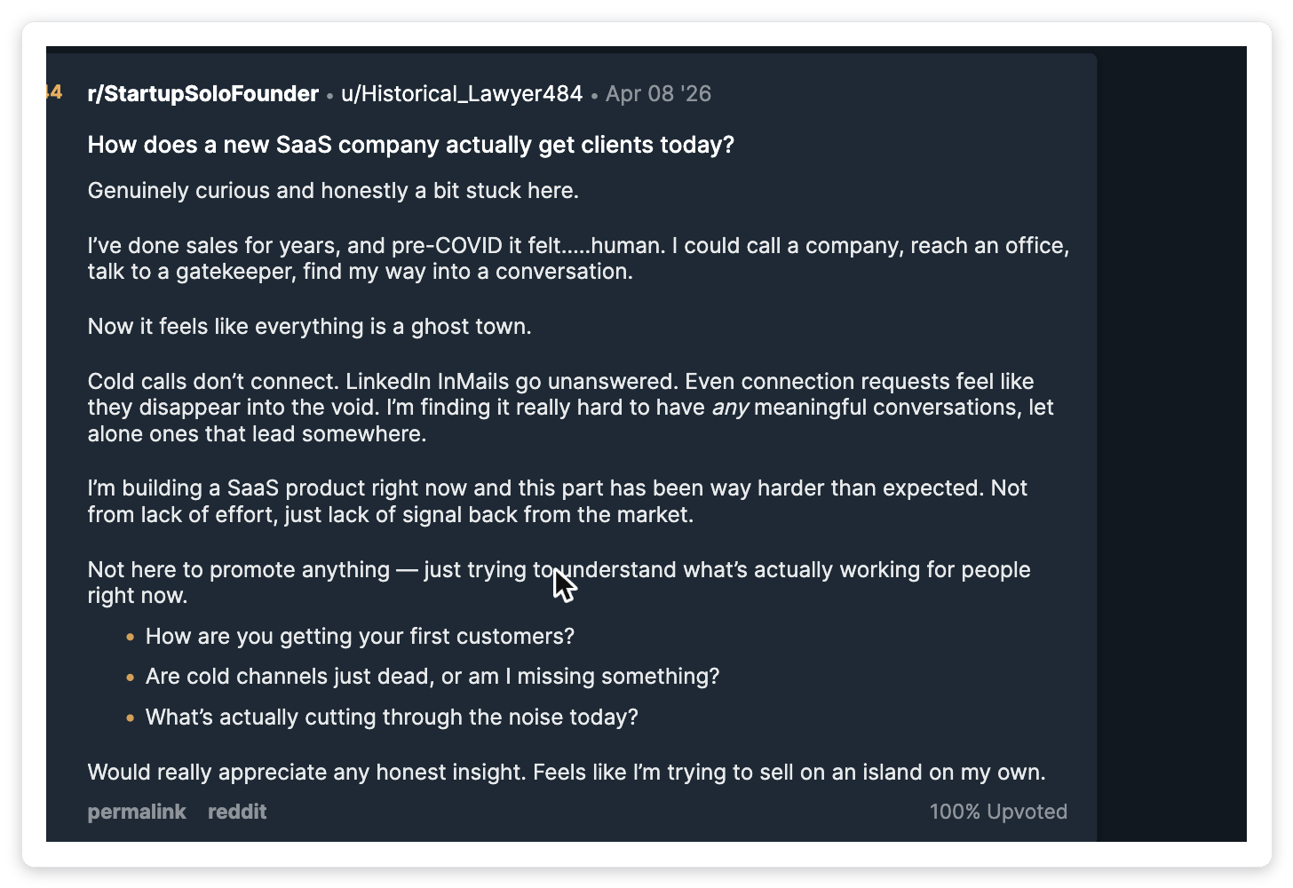 Reddit r/StartupSoloFounder thread asking how a new SaaS company gets clients today, with the founder noting cold calls and LinkedIn outreach no longer work for SaaS marketing.