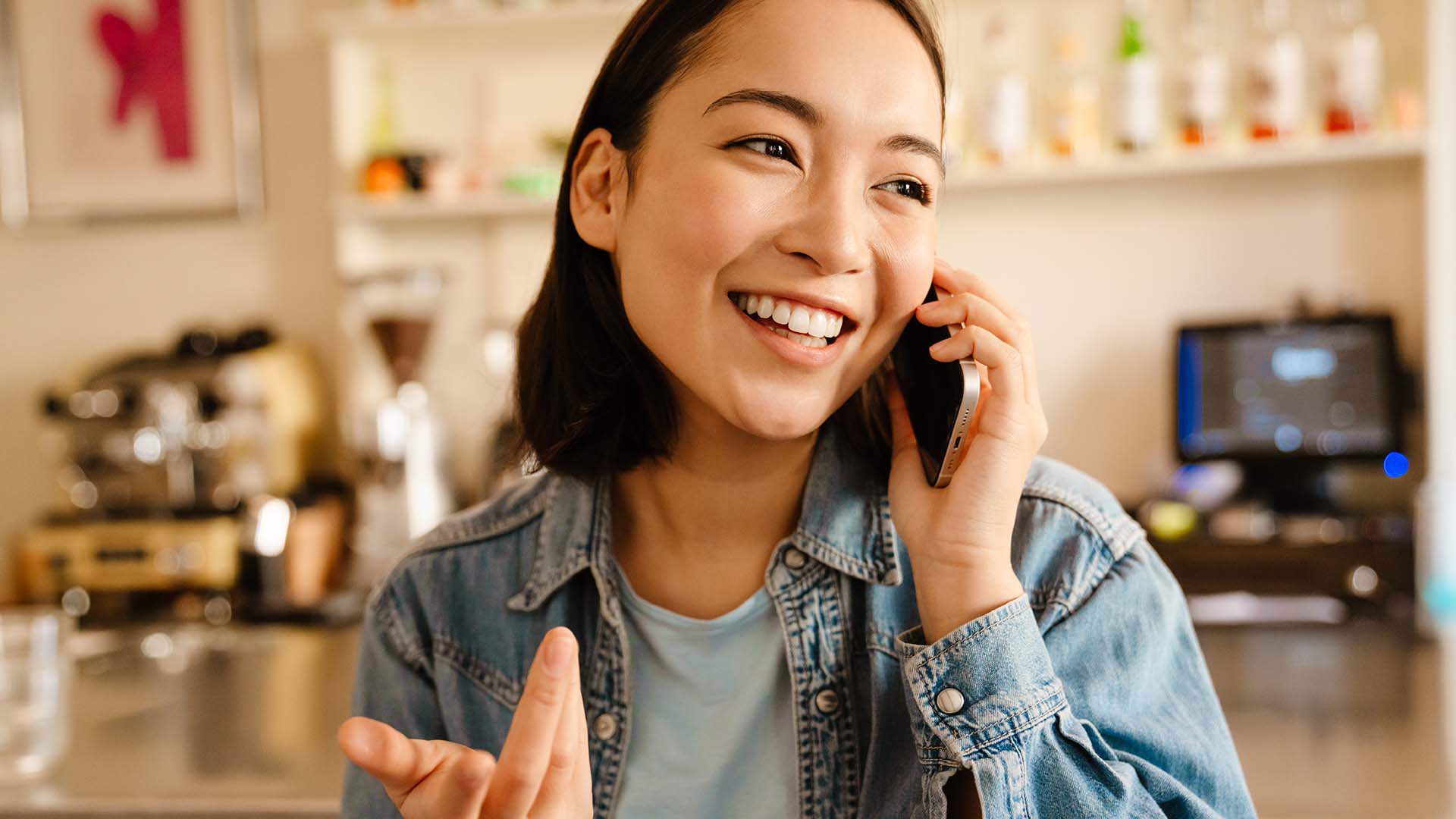 Real-Time Agent Assist: Empowering Human Reps with AI-Driven Insights