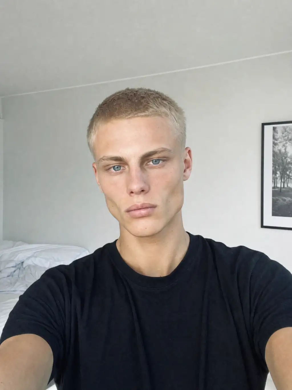 Original photo before AI face rating