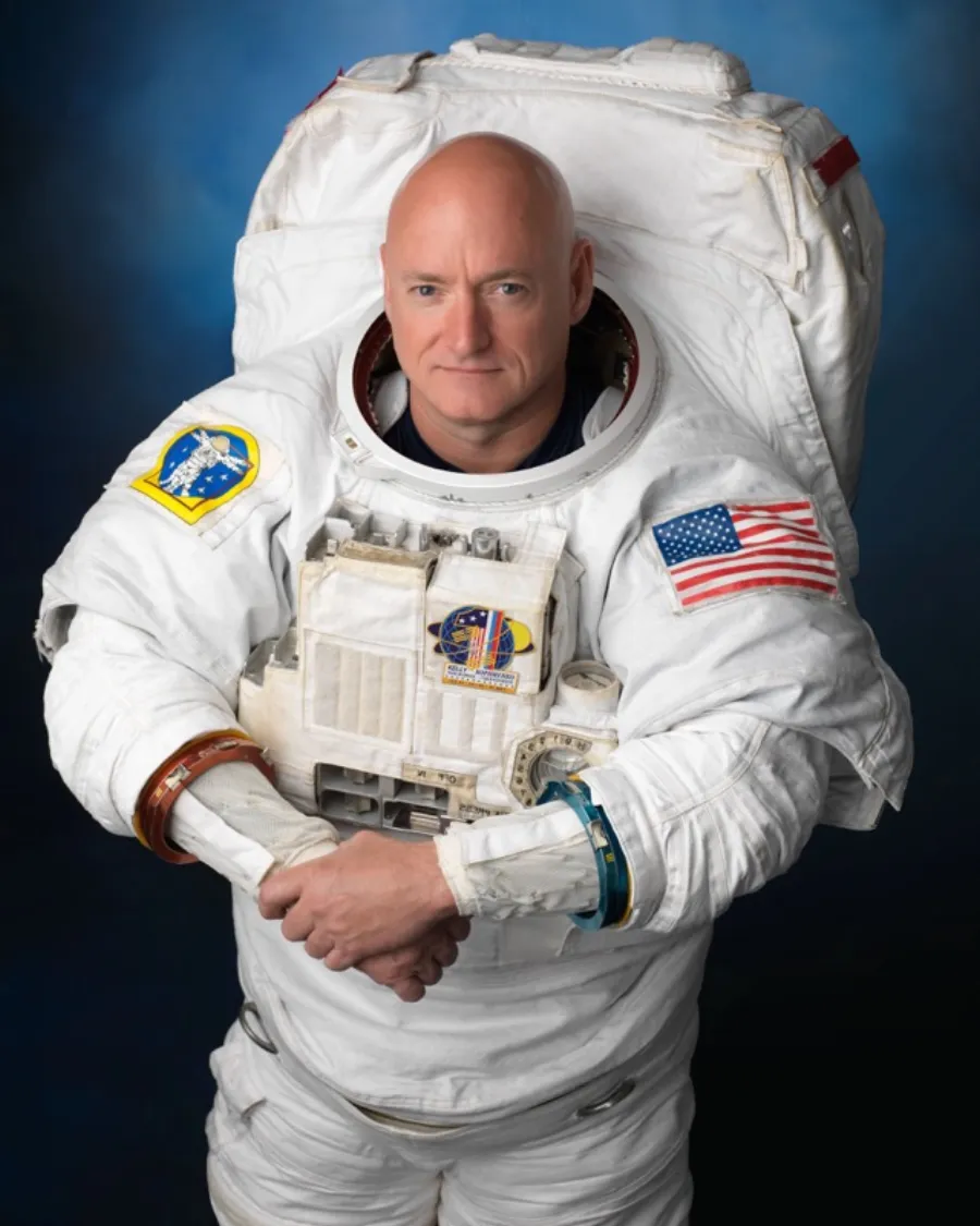 Low-resolution 640 by 800 portrait of astronaut Scott Kelly