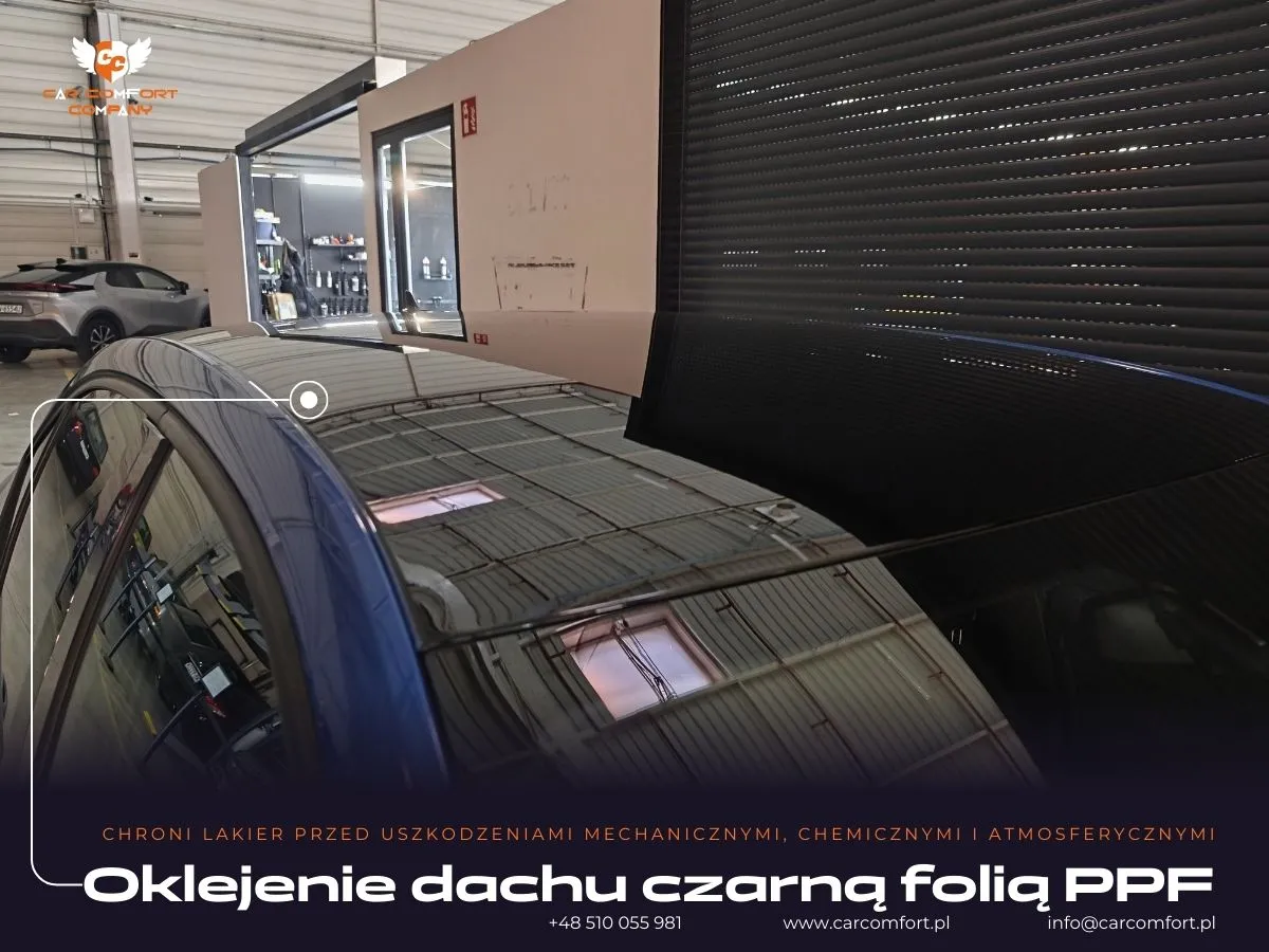 Czarna folia PPF na dachu Skody Octavia RS – ochrona i styl