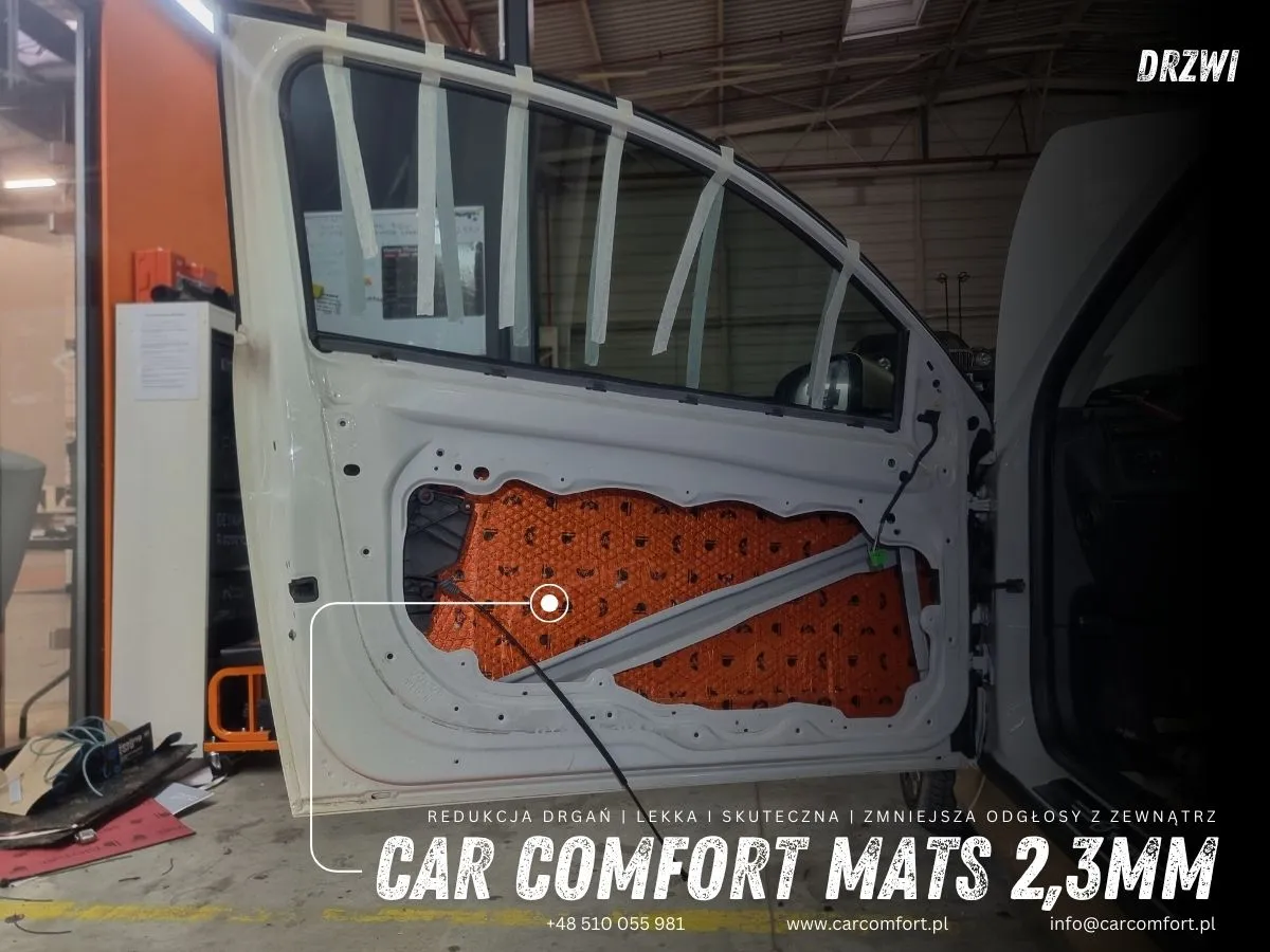 Car Comfort Mats 2,3 mm jako pierwsza warstwa wygłuszenia drzwi w Volvo C30