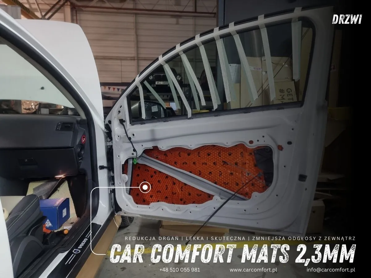 Car Comfort Mats 2,3 mm jako pierwsza warstwa wygłuszenia drzwi w Volvo C30
