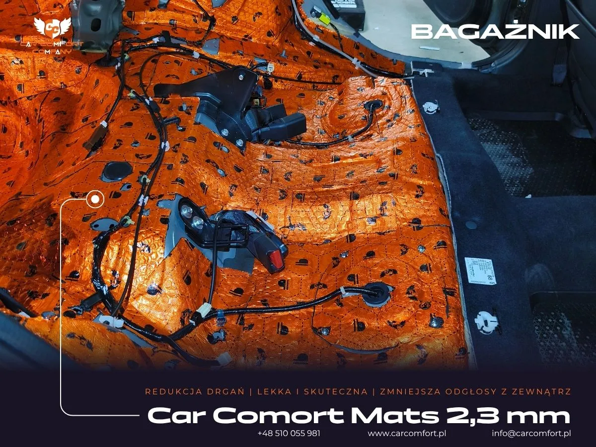  Pierwsza warstwa wyciszenia bagażnika Subaru Outback matą Car Comfort Mats 2,3 mm.