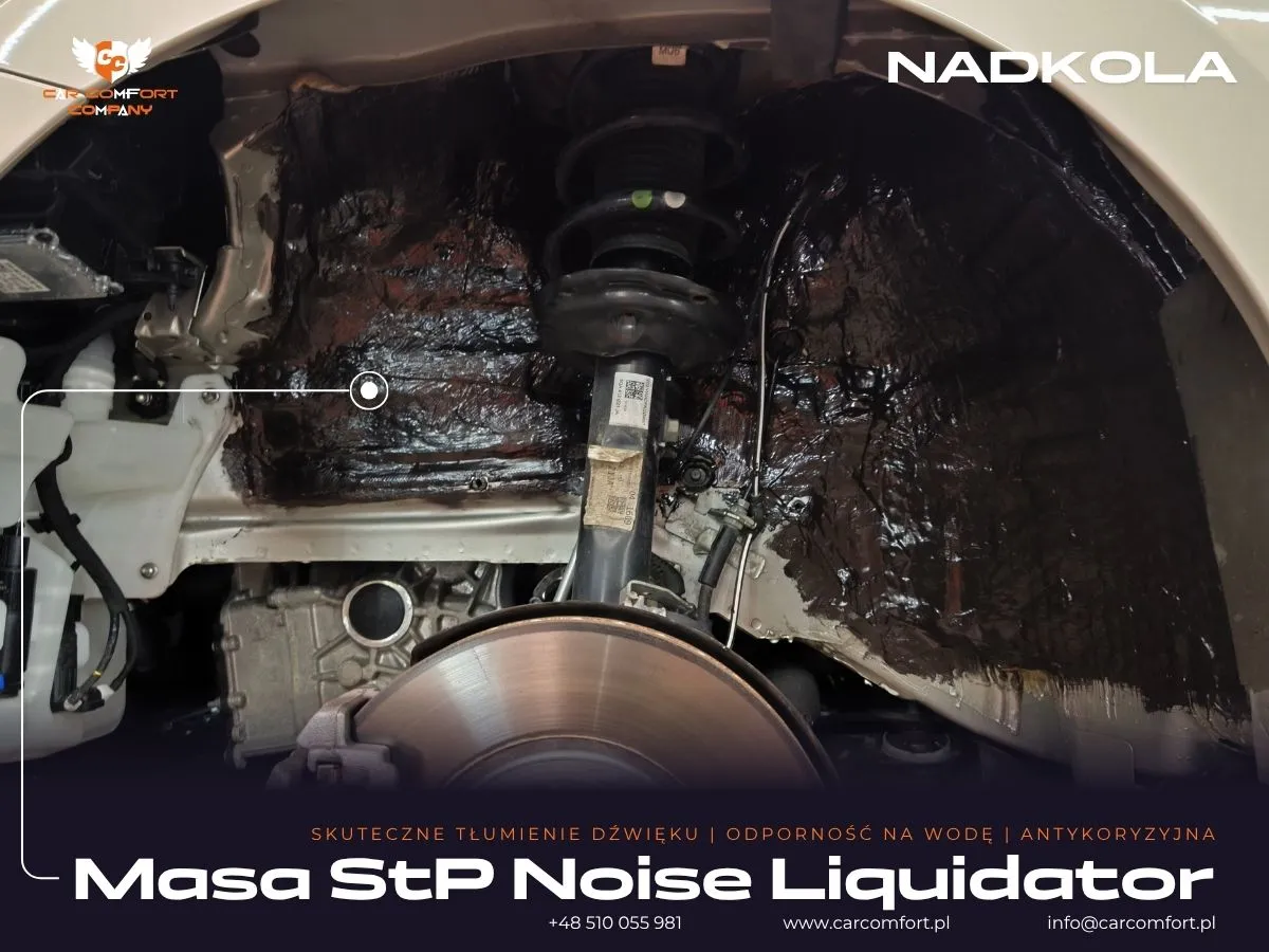 Druga warstwa masy StP Noise Liquidator na metalowym nadkolu Volkswagena Touran.