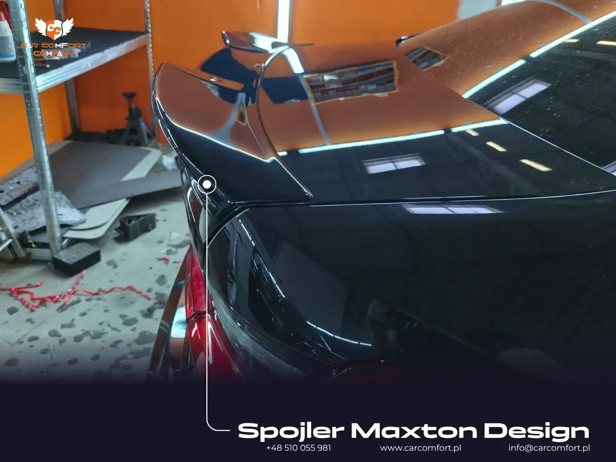  Montaż sportowego spojlera Maxton Design na tylnej klapie BMW 3 G20.
