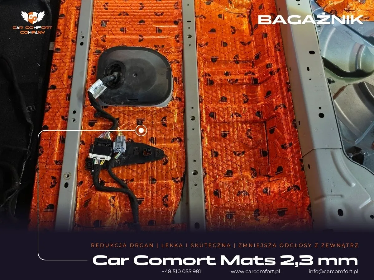 Wygłuszanie podłogi bagażnika matą Car Comfort Mats w Citroenie Picasso.