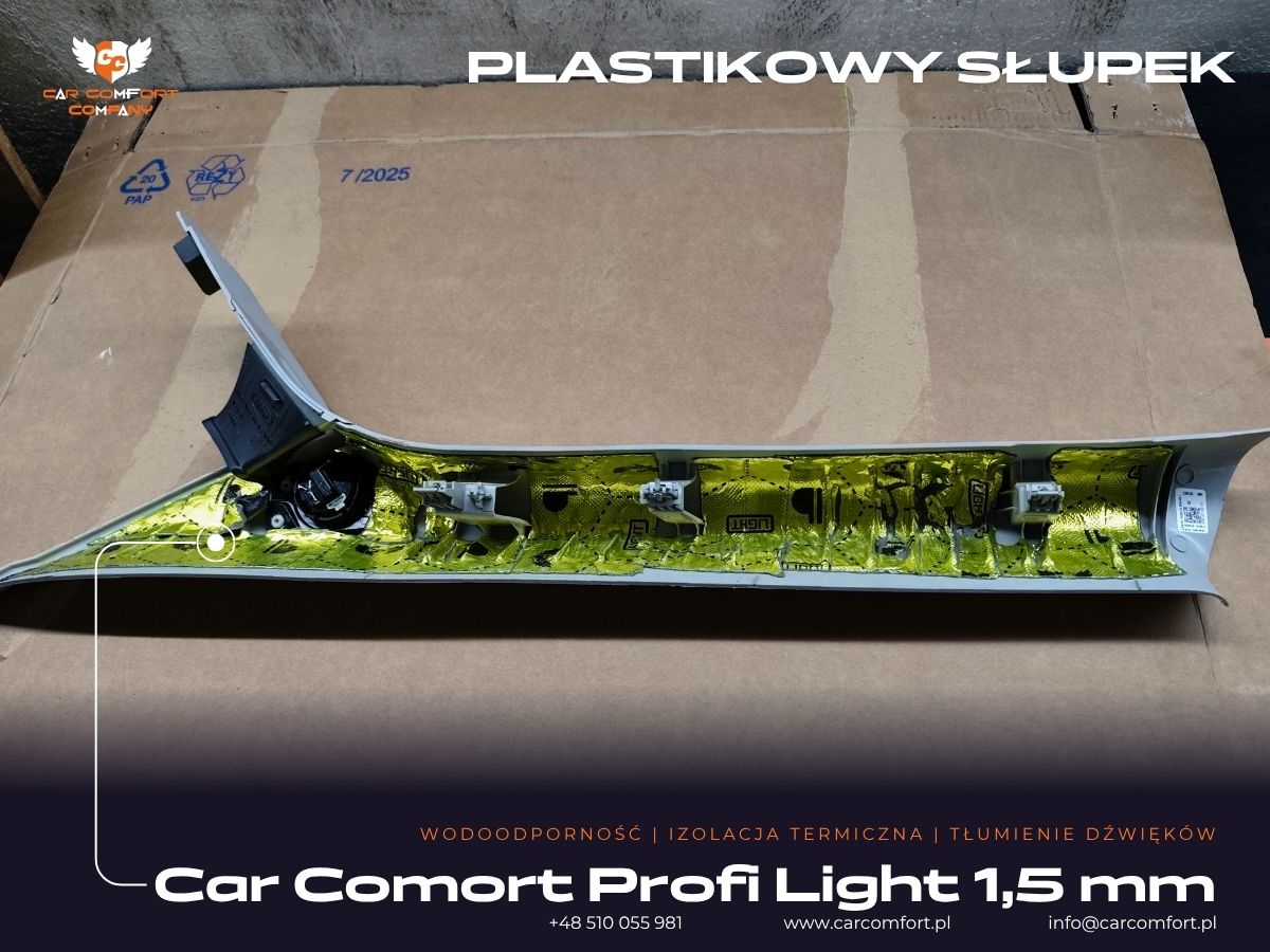 Mata Car Comfort Profi 1,5 mm na plastikowym słupku Forda Transita Kampera.