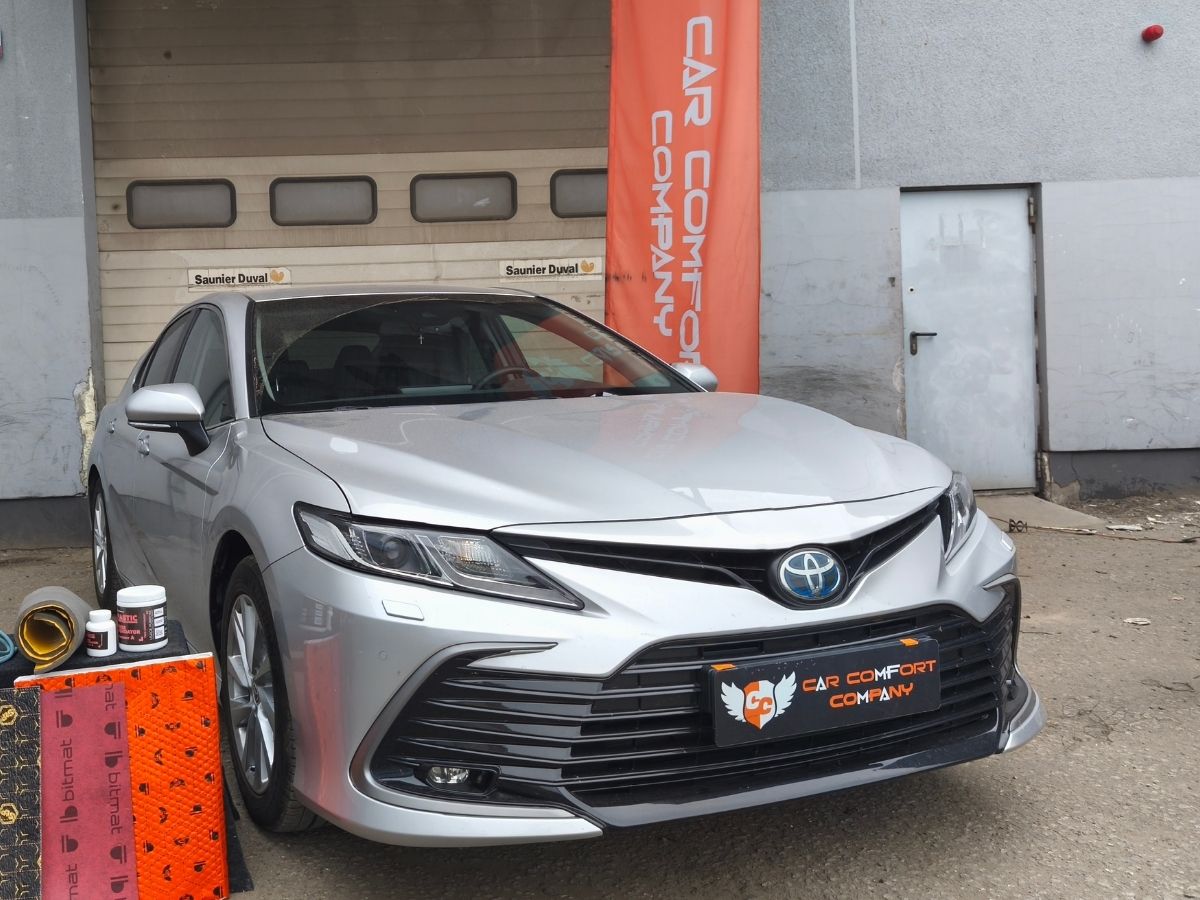 Toyota Camry – Kompleksowe Wyciszenie 2 dB