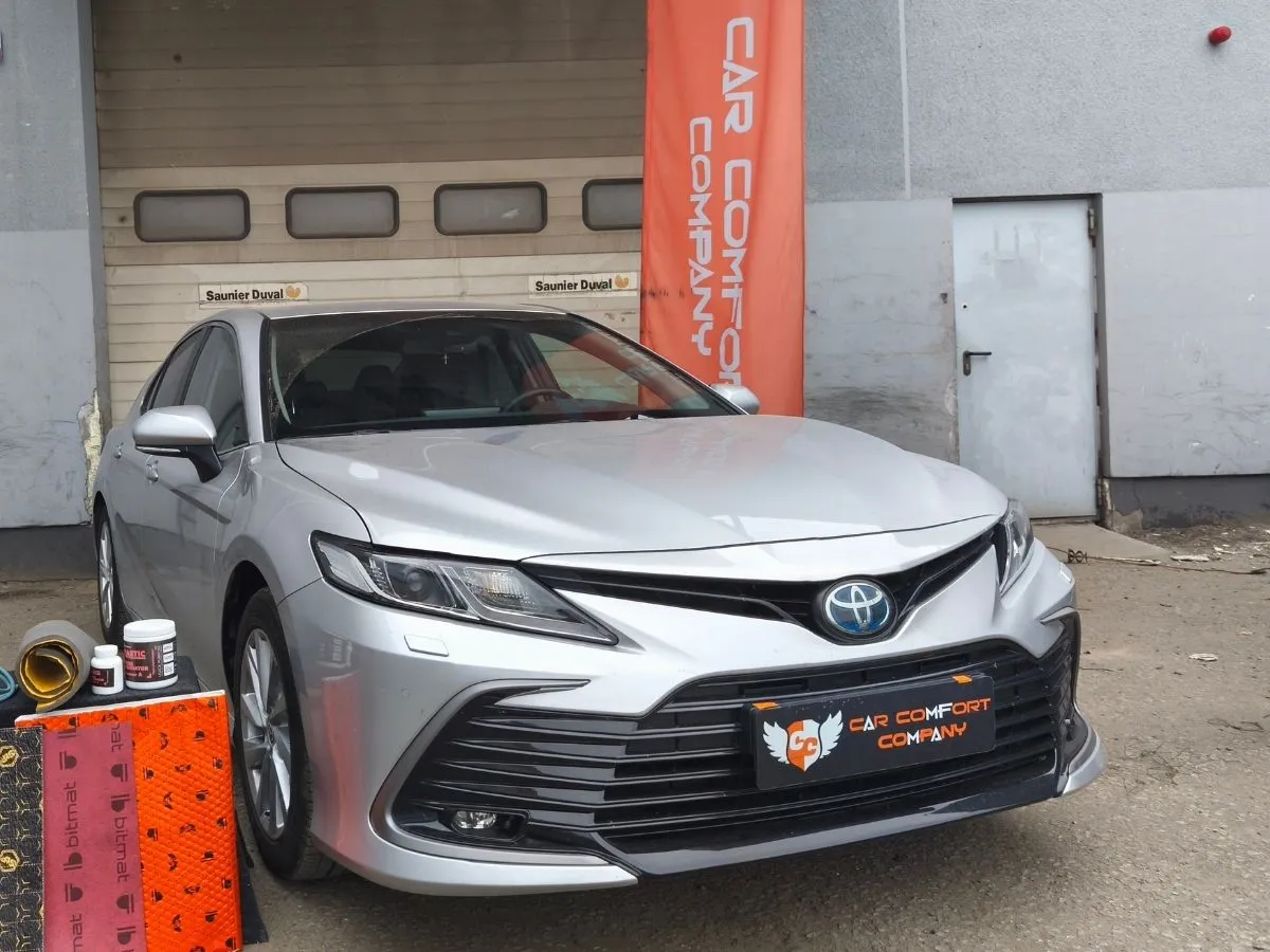 Toyota Camry – Kompleksowe Wyciszenie 2 dB