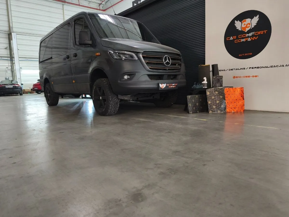 Mercedes Sprinter – Wyciszenie Drzwi, Boków