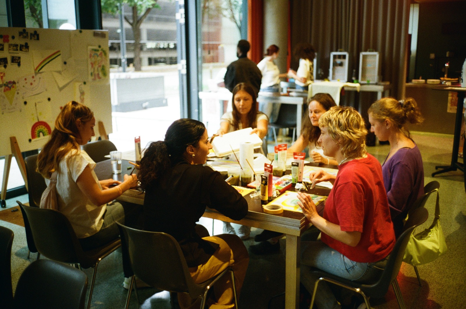 About Vienna's Offline Club