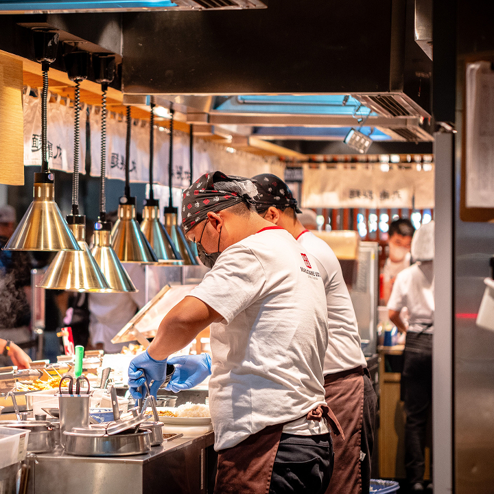 Front-of-house, back-of-house: fixing the communication gap in full-service restaurants
