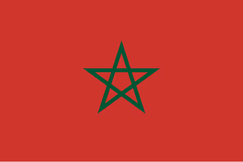 Rote Flagge mit einem grünen fünfzackigen Stern in der Mitte, die Flagge von Marokko.