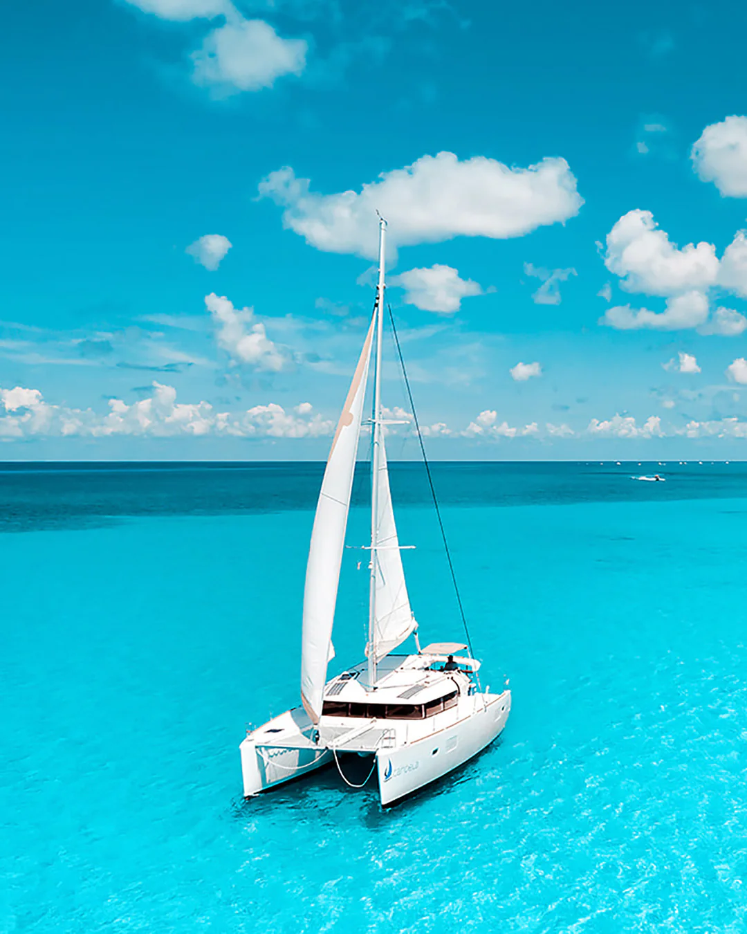 CHCO - Candela 40 ft Catamaran