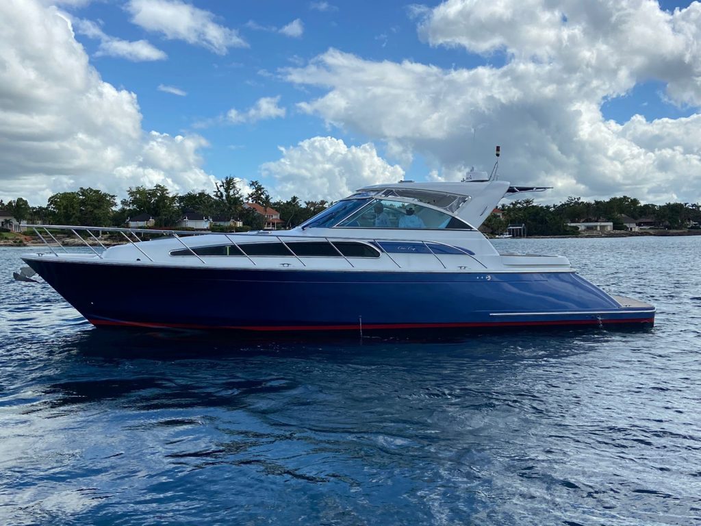 ECC - 43 ft Chris Craft 43 Yacht