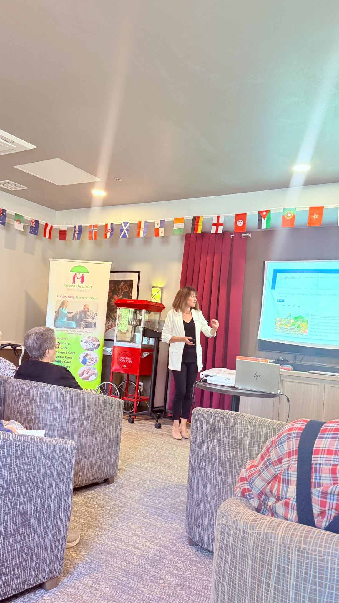 Karen Taylor presenting about dementia and healthy brain aging at Chartwell