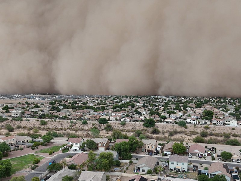 a haboob rolling through phoenix metro