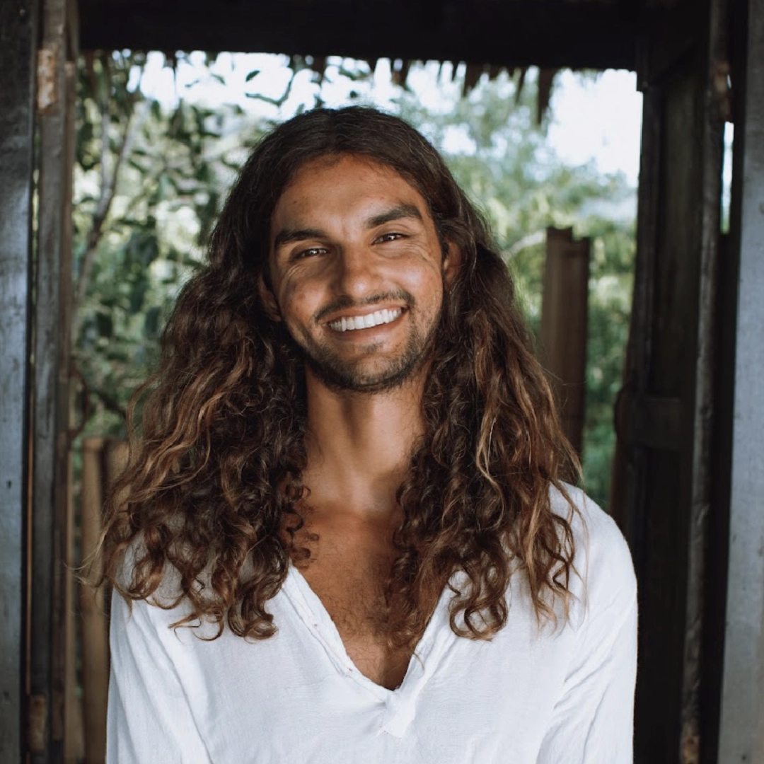 Rohan headshot - somatic Thai yoga