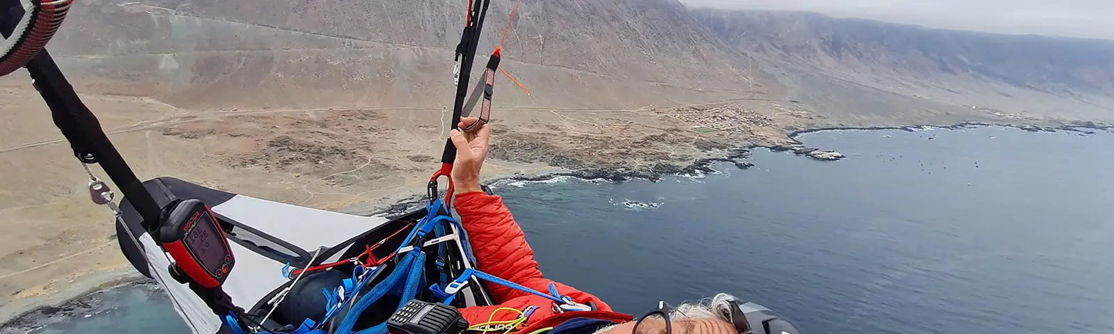 Image de Pierre-Paul Ménégoz en vol à la côte au Chili
