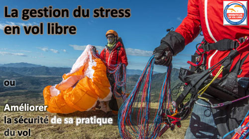 Image de deux pilotes de parapente avant le décollage