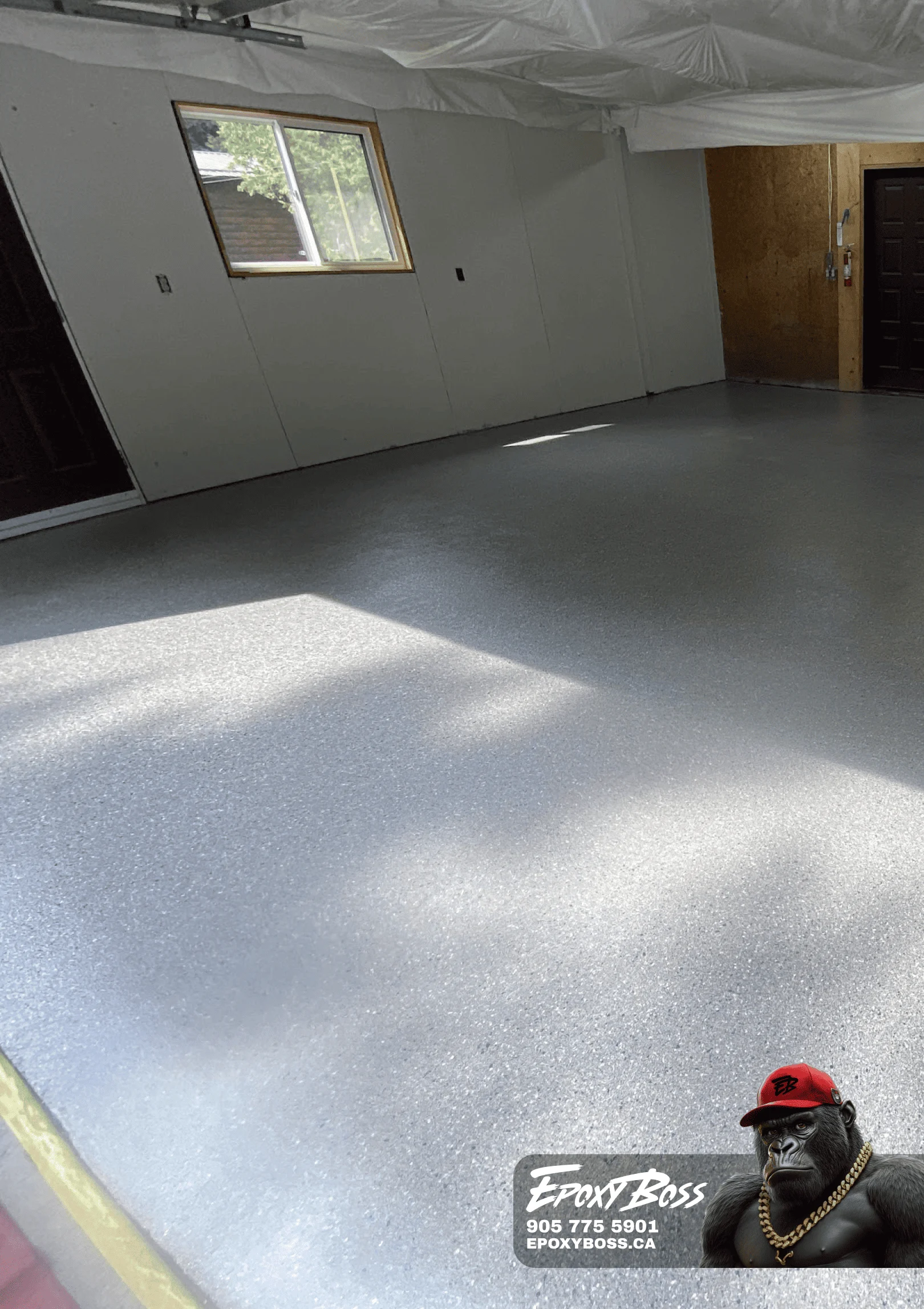 Epoxy graphite coating in the garage