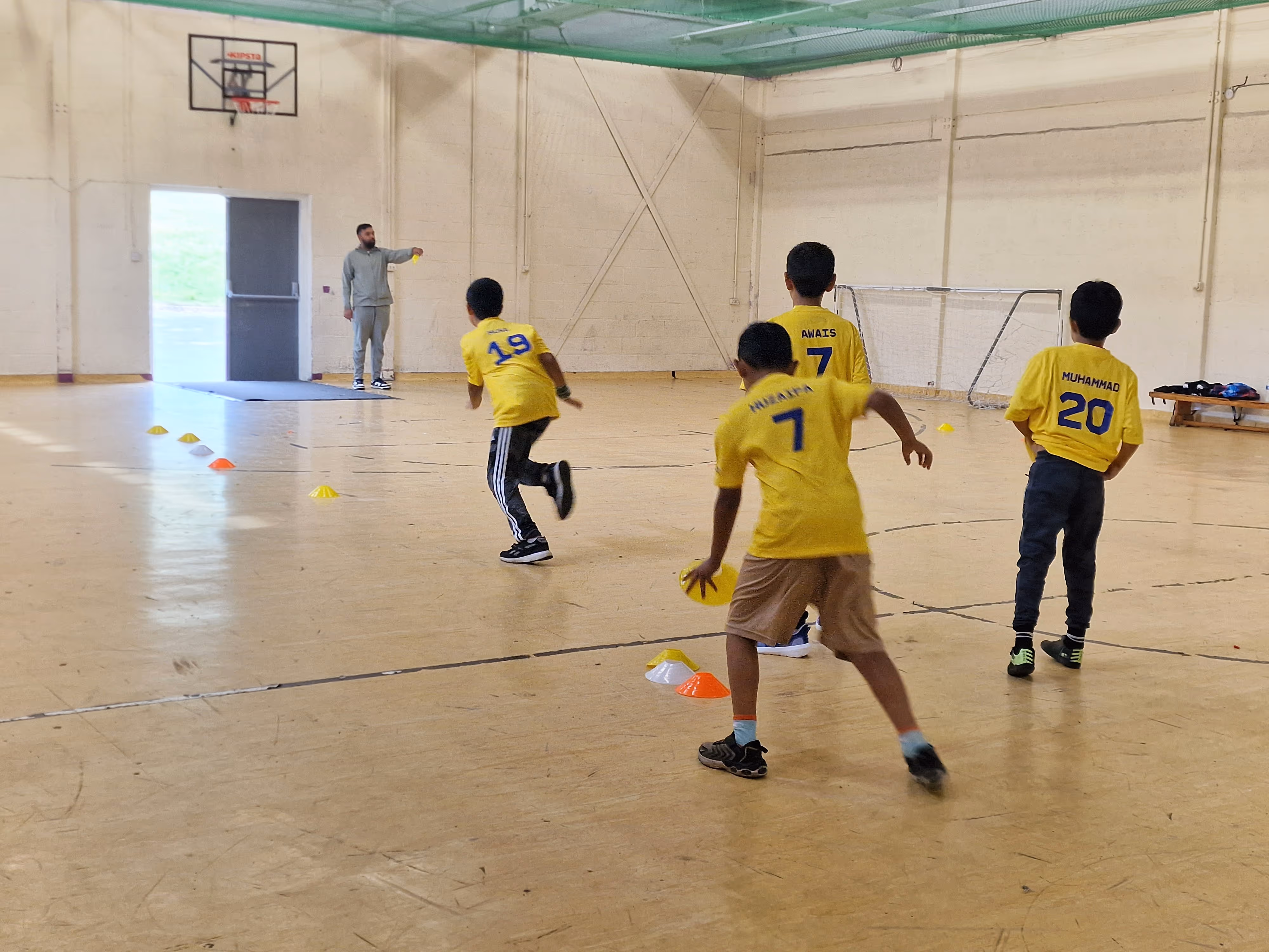 energetic Fielding Drill with Cricket Arena Dynamos cricket at Yorkshire Muslim Academy (YMA) 
