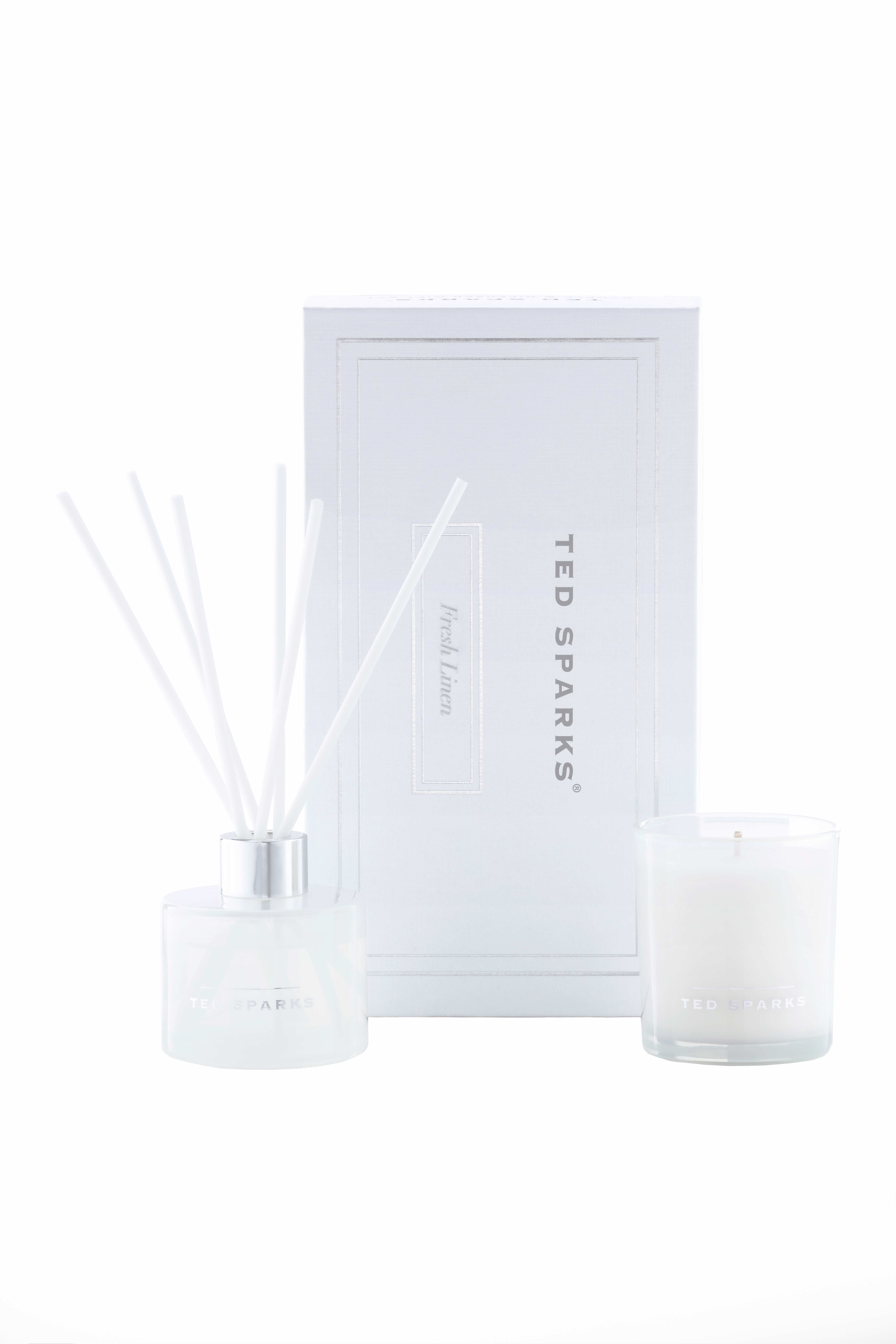 L'INSTITUTE CANDLE & DIFFUSER GIFT SET - FRESH LINEN