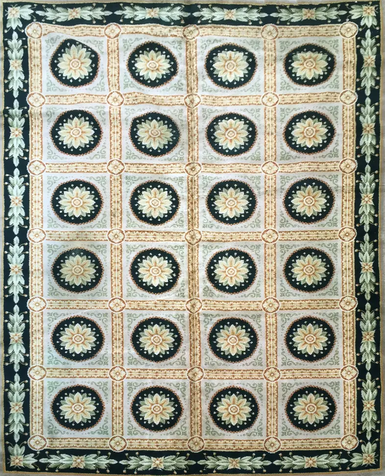 Tapis Savonnerie datant de 1920.
