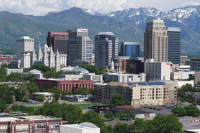 Salt Lake City skyline with the Wasatch Mountains, part of Allevio Care Anywhere's Utah service area