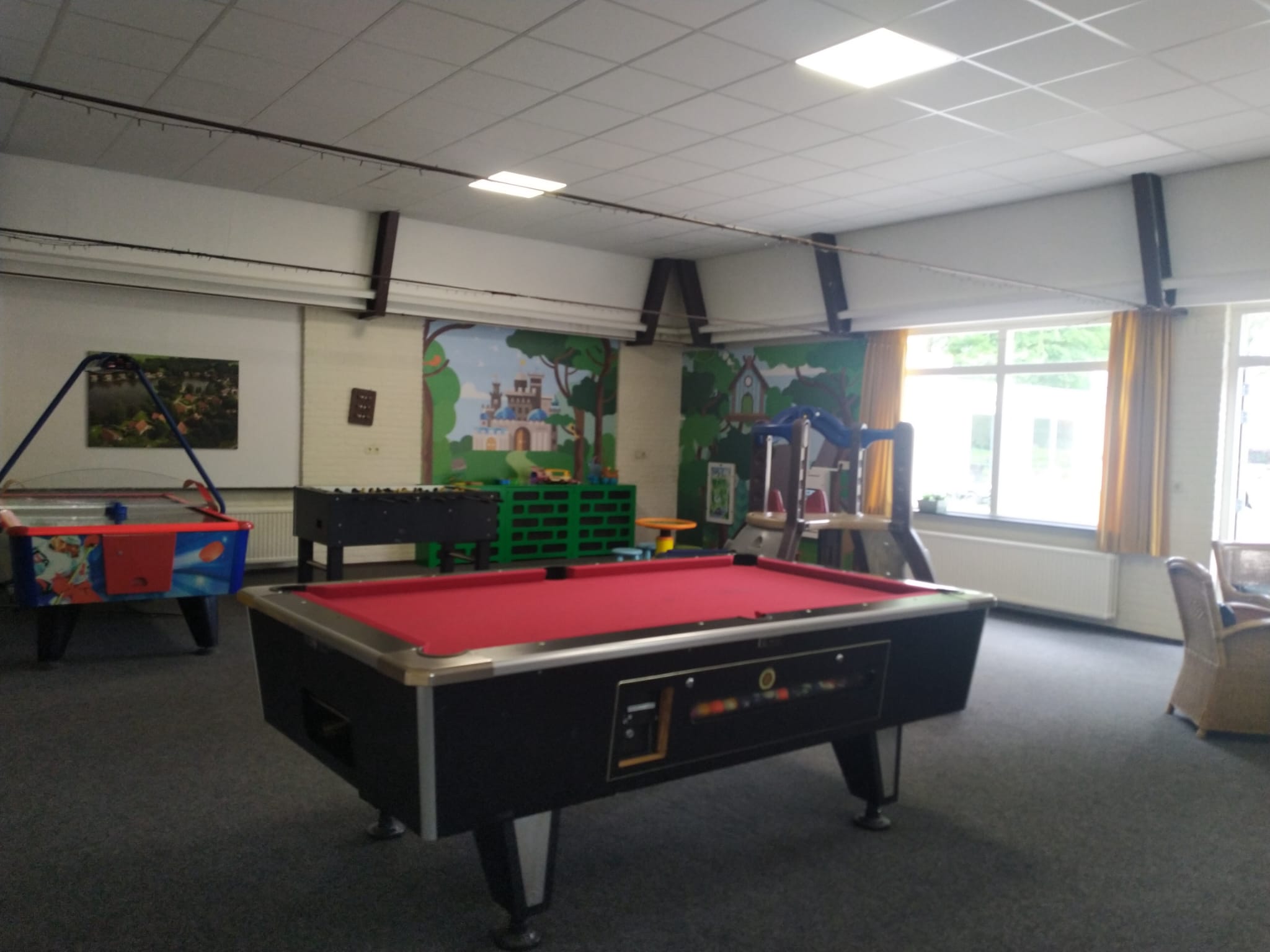 Zaal in MFC Noorderbreedte voor de interieurstyling