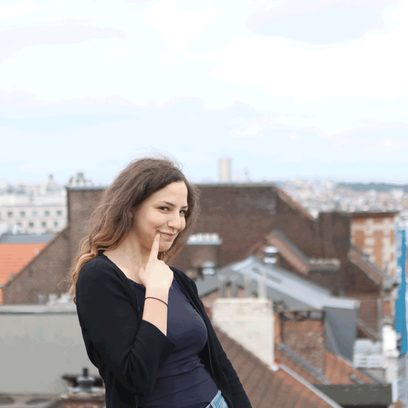 Nora Boulbayem gif