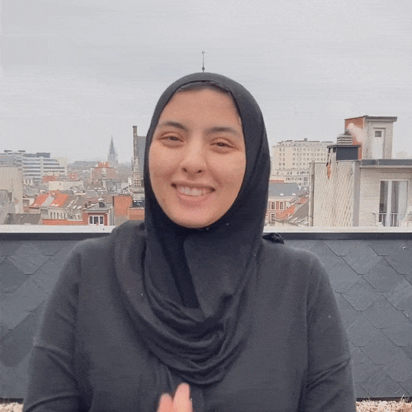 Loubna Errazzouki gif