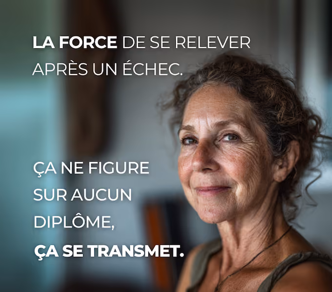 un jeune homme noir mentee regarde son mentor un homme plus âgé, discutant d'un projet commun
