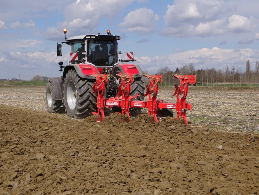 Maschio Unico XL HD, la prova sul campo del 4 vomeri fuorisolco