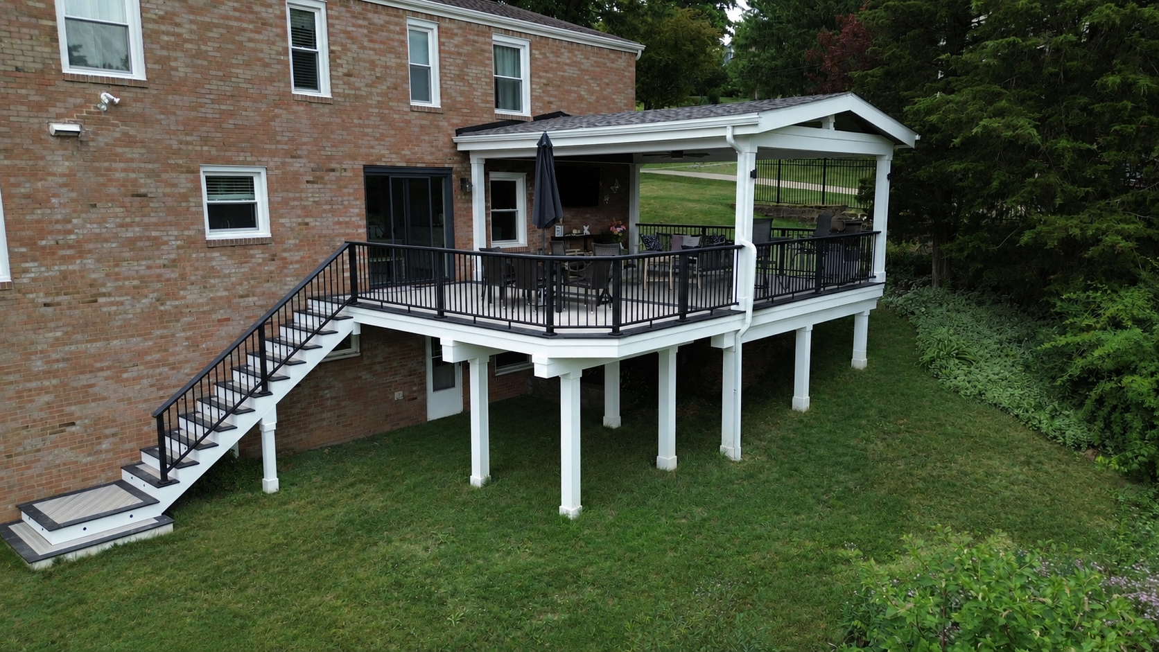 custom covered pittsburgh deck