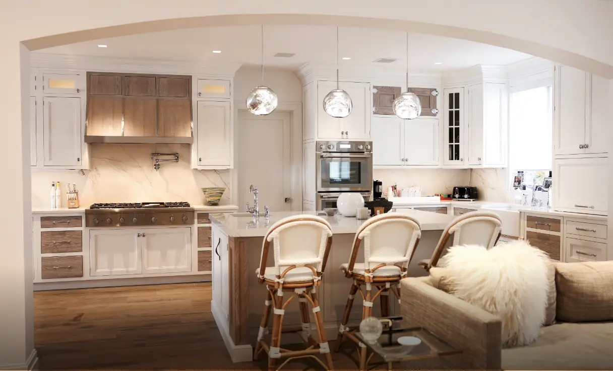 Discover how to create timeless, elegant kitchens in Remsenburg homes with smart layouts, luxury details, and designs that never go out of style.