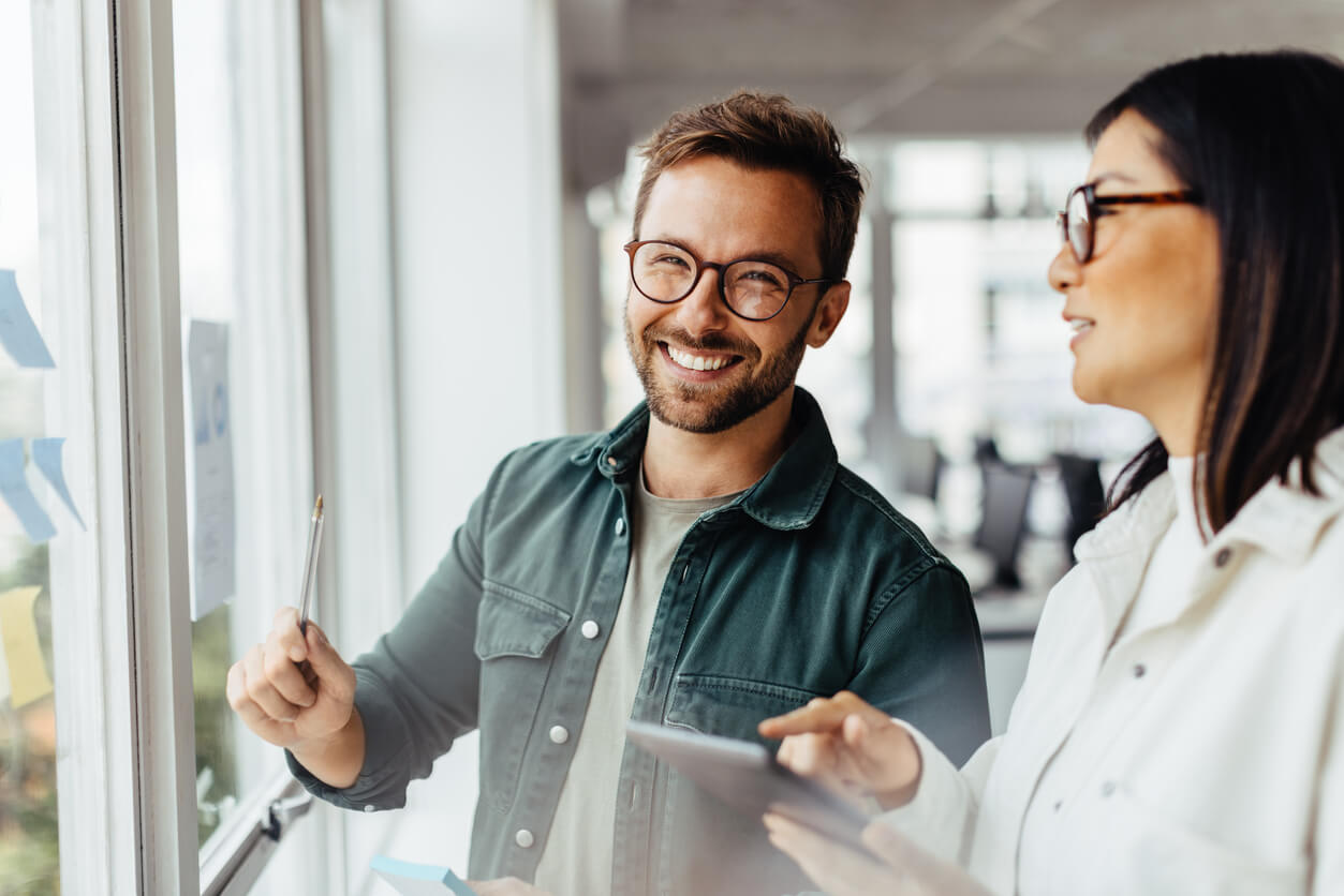 Outsourcing vs. Inhouse-Buchhaltung: Was lohnt sich mehr?