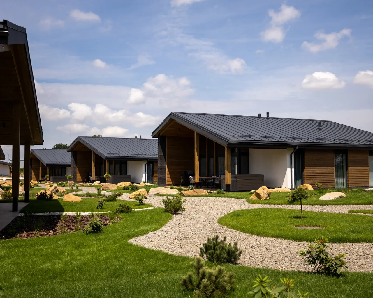 Котеджі Apartel Kosyno Family Resort