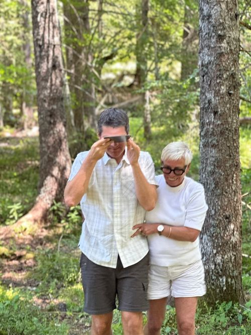 Marche sensorielle en forêt en duo