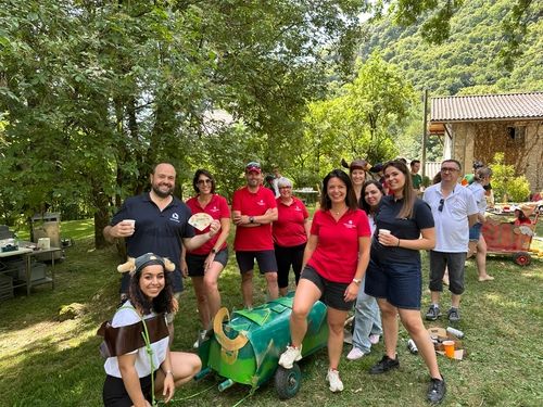 Team-building cohésion : Création de bolides en carton