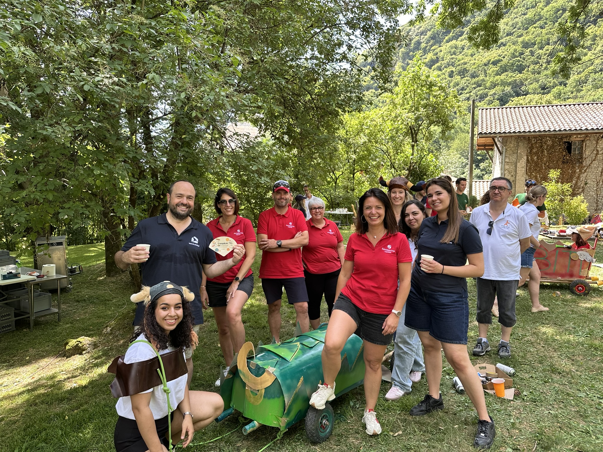 Team-building cohésion : Création de bolides en carton