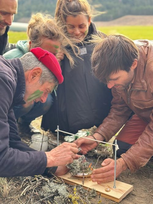 Team-building cohésion : Construction cabanes et défis bush craft
