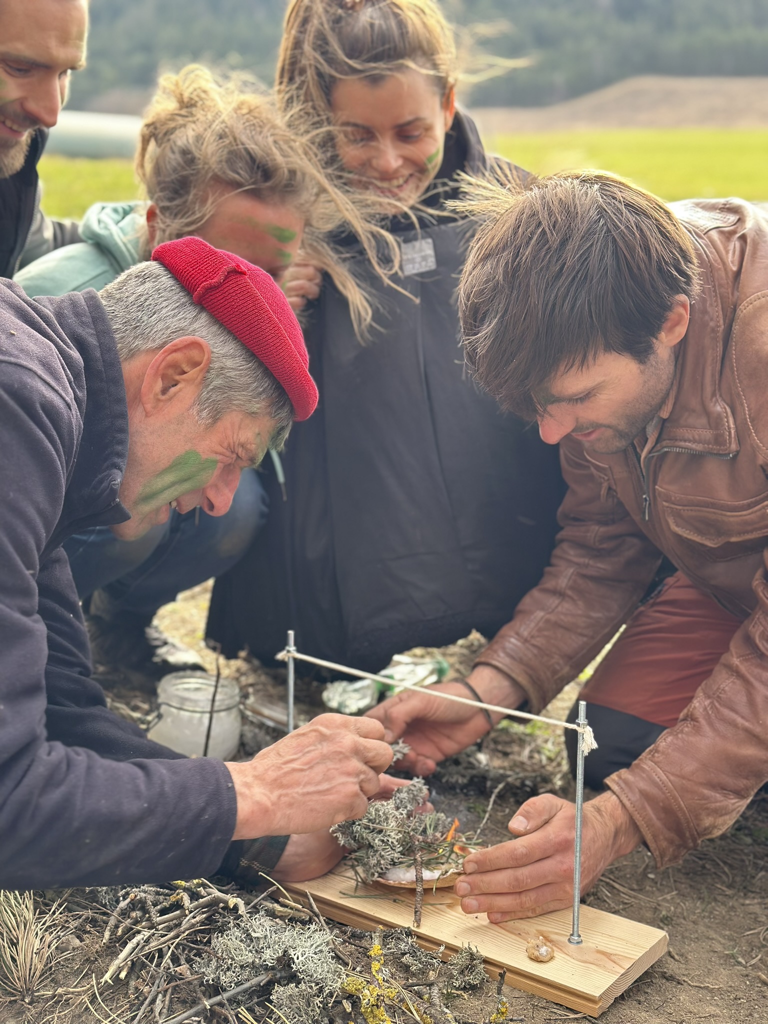 Team-building cohésion : Construction cabanes et défis bush craft
